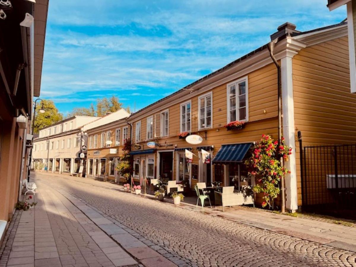 Central Laegenhet Norrtälje Екстериор снимка
